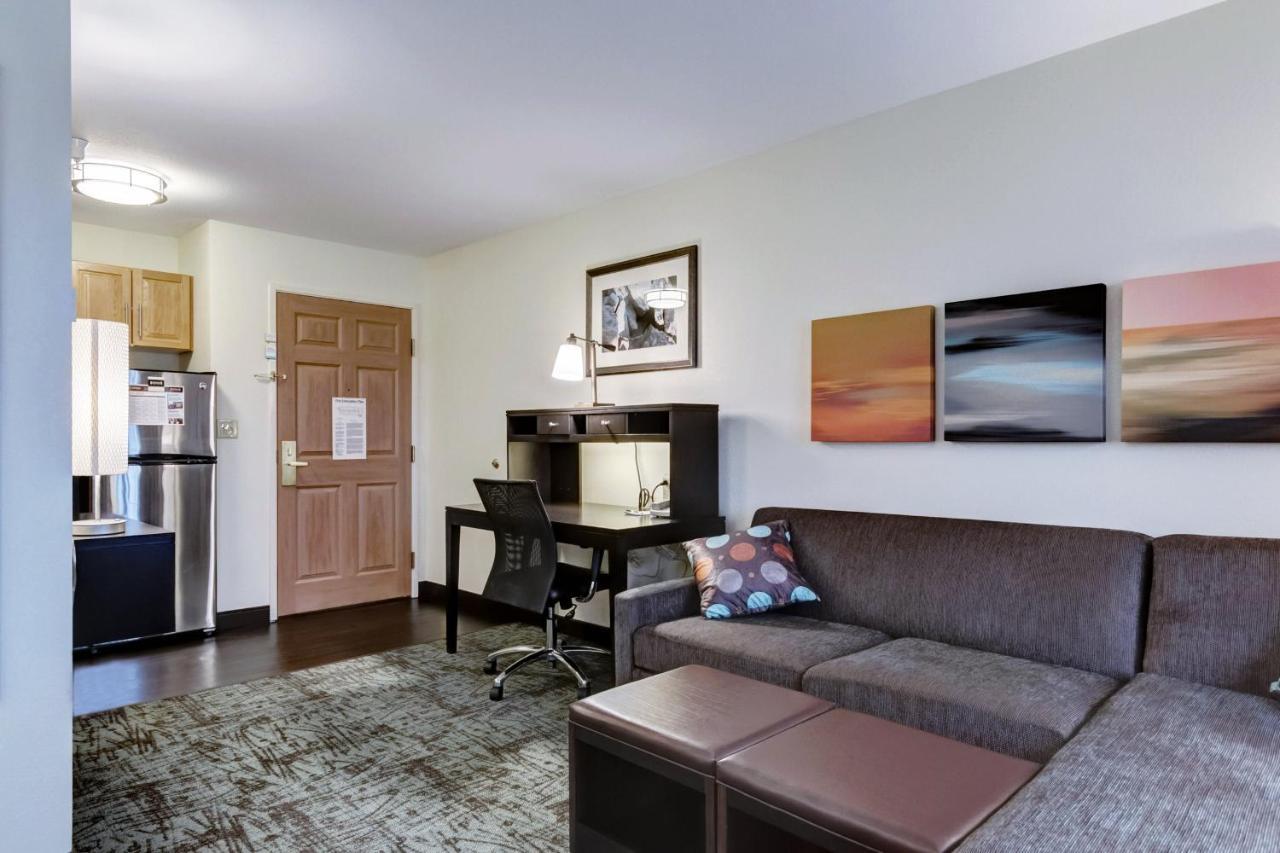 Staybridge Suites O'Fallon Chesterfield By Ihg Room photo